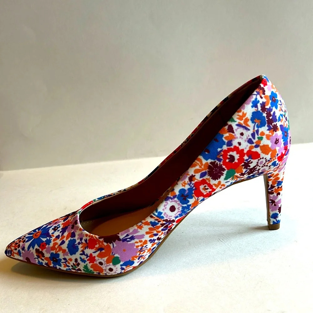Kelly & Katie multicolored floral heels, size 6 - Picture 4 of 5
